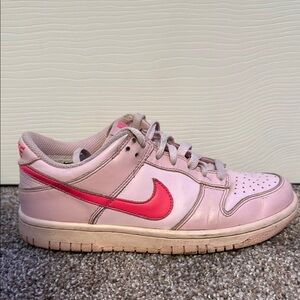 Nike Pink Dunk Low Sneakers Retro Style